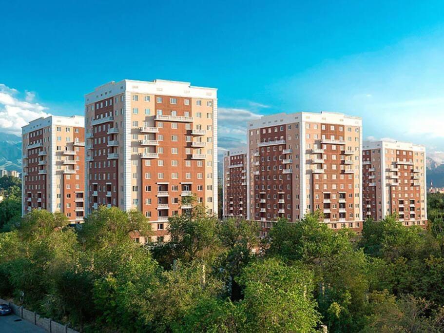 Уютная Квартира В Центре Возле Адк Алмати Екстер'єр фото